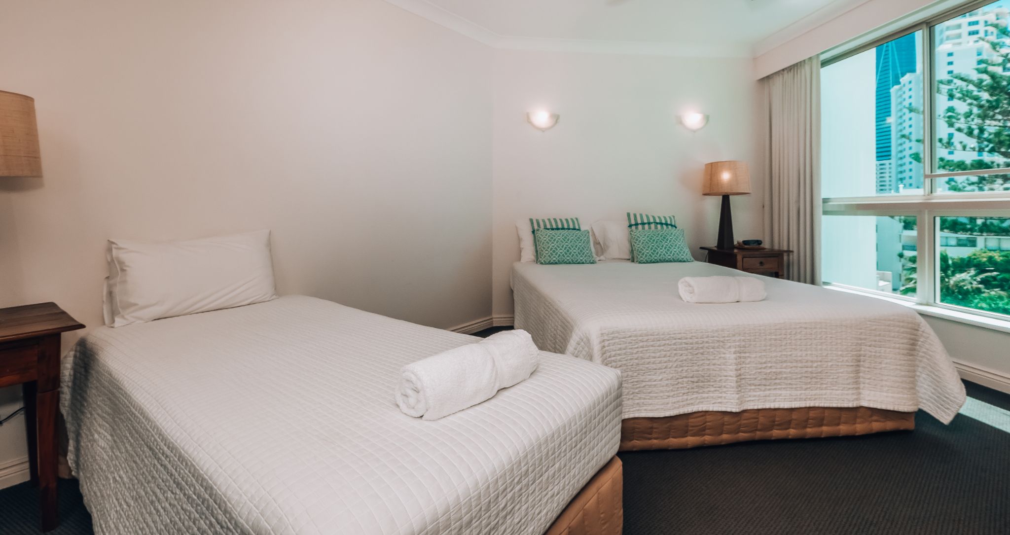 Oceana on Broadbeach accommodation bedroom